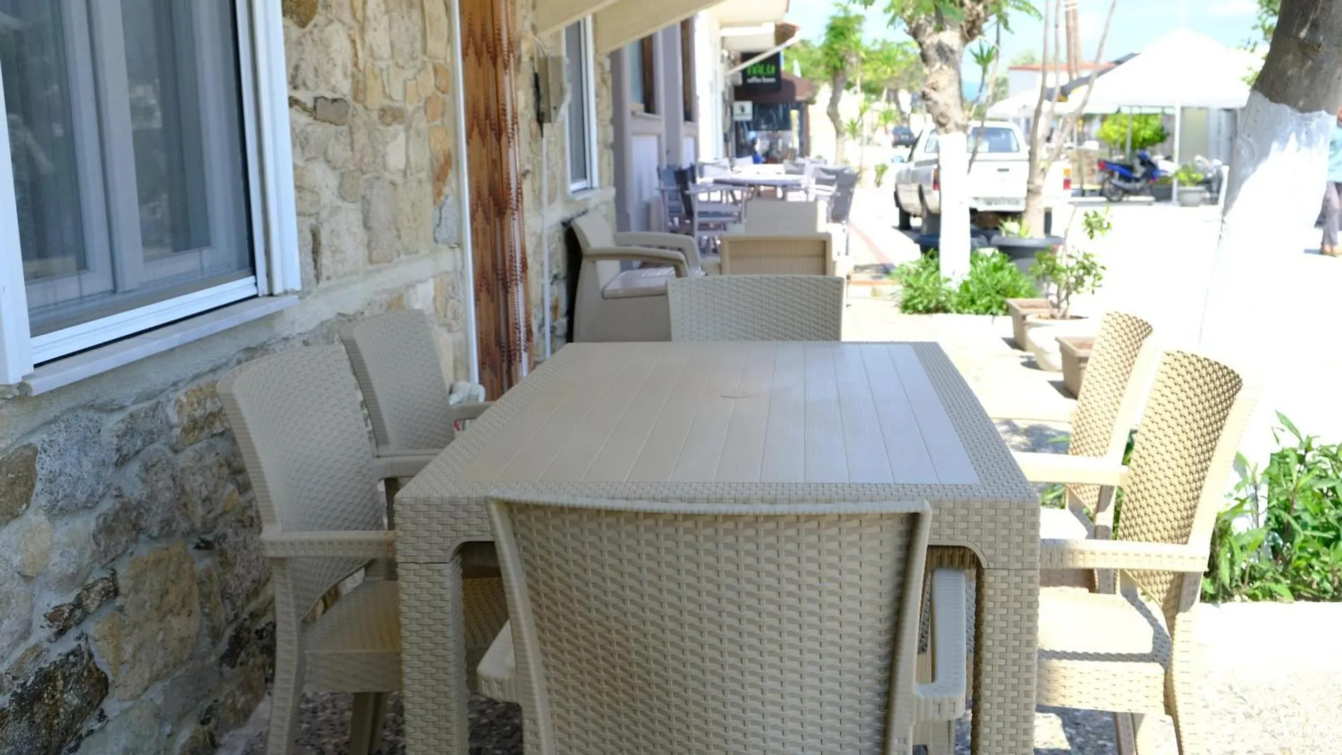 Mangoseaview Home Nea Roda Apartment